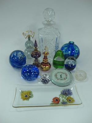 Lot 1126 - Glassware, including vintage square-cut spirit...