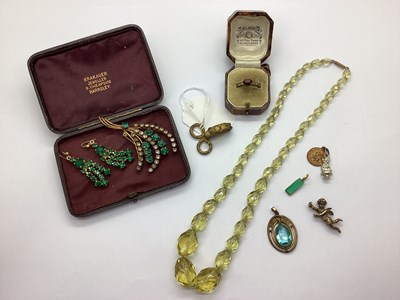 Lot 137 - A Small Collection of Vintage and Later...
