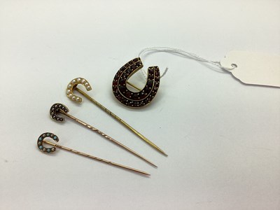 Lot 94 - A Double Row Claw Set Horseshoe Brooch, of...