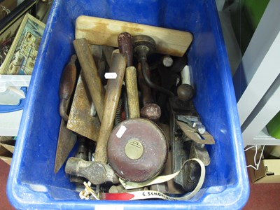 Lot 1022 - Vintage hand tools, including Stanley No.4...