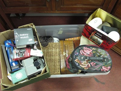 Lot 1115 - Fashion accessories and electronics, including...