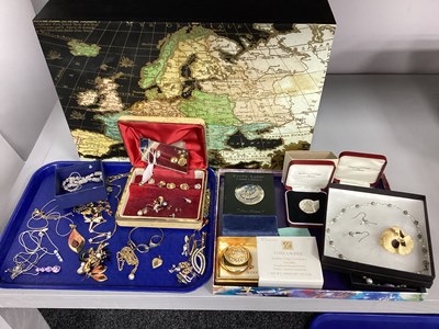 Lot 275 - Assorted Costume Jewellery, including assorted...