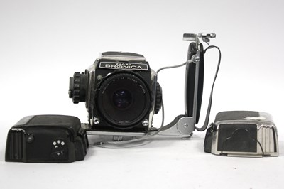 Lot 1071 - Zenza Bronica S2A Medium Format Camera with...