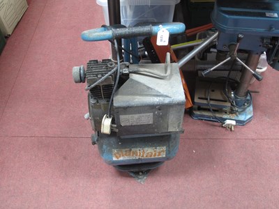 Lot 1230 - Planitair portable air compressor (Model...