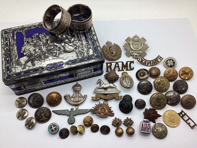 Lot 797 - British Army cap badges, titles, buttons and...