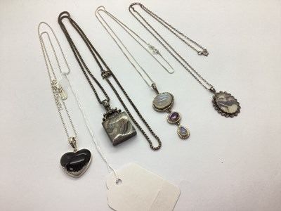 Lot 134 - MK 1970's Hallmarked Silver Banded Agate...