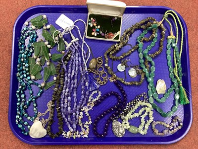 Lot 213 - Assorted Polished Hardstone and Other Bead...