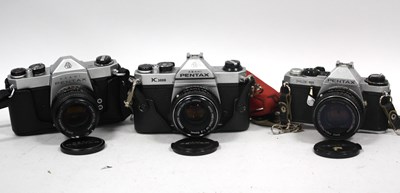 Lot 1087 - Asahi Pentax SP1000 35mm SLR Film Camera with...