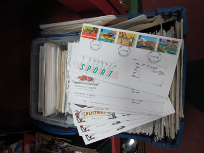Lot 1027 - Stamps; Over 450 mainly modern world and Great...