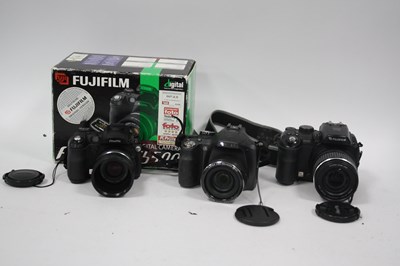 Lot 1080 - Fujifilm Finepix Digital Cameras to include...
