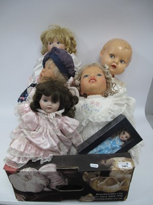 Lot 1401 - Two Carlos Gotz 229/24 Doll's Alberon Bisque...