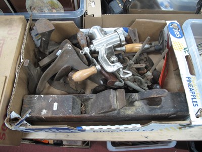 Lot 1225 - Metalware and woodworking tools, including...
