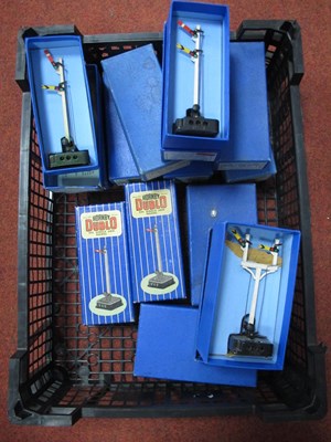 Lot 394 - Twelve Hornby Dublo "OO" Gauge/4mm Boxed...