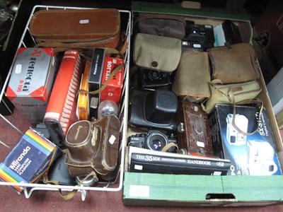 Lot 1213 - Cameras and photography accessories, including...