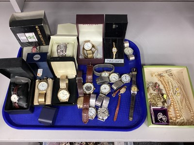 Lot 281 - A Collection of Wristwatches, including...