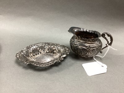 Lot 9 - A Victorian Hallmarked Silver Cream Jug,...