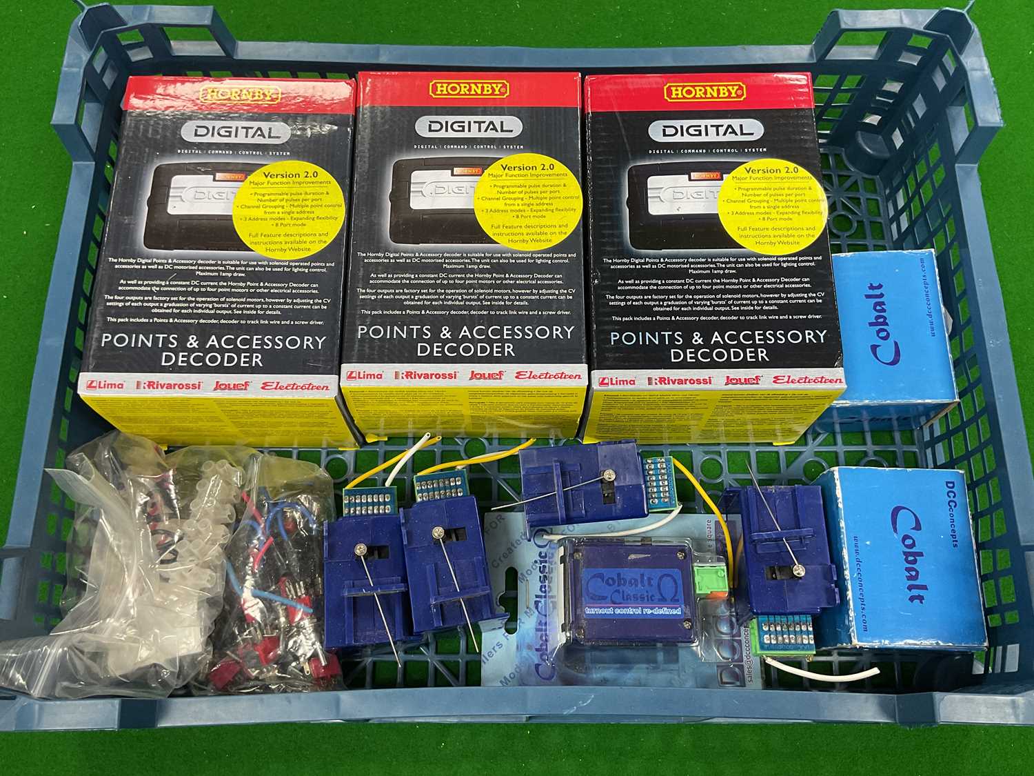 Lot 495 - Model railway electrical control equipment