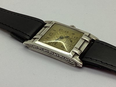 Lot 293 - A 1920's Art Deco Hallmarked Silver Cased Gent'...