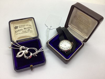 Lot 297 - A Vintage Hallmarked Silver Cased Ladies...
