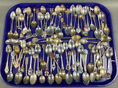 Lot 183 - A Collection of Assorted Vintage and Later...