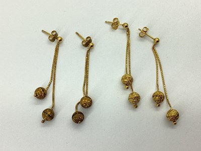 Lot 115 - Two Pairs of 9ct Gold Chain Link Drop Earrings,...