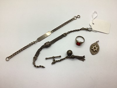 Lot 114 - A Decorative Albertina Chain (broken, two...