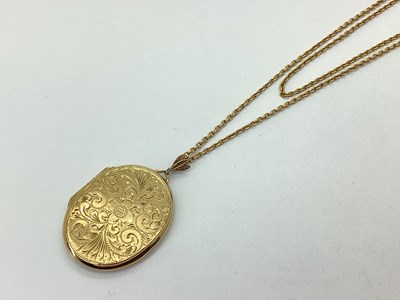 Lot 98 - An Antique Muff / Guard Chain, (stamped...