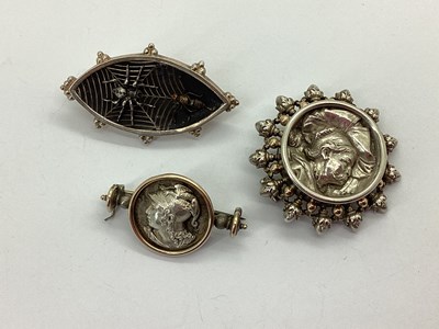 Lot 139 - An Aesthetic Style Oval Panel Brooch, of...