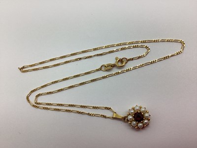 Lot 93 - A 9ct Gold Fancy Link Fine Chain, suspending...
