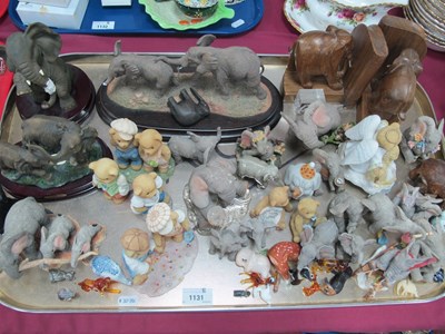 Lot 1131 - Tuskers Figurines 'Helping Trunks', Sleigh...