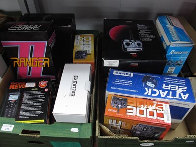 Lot 319 - A quantity of RC (radio control) electronic...