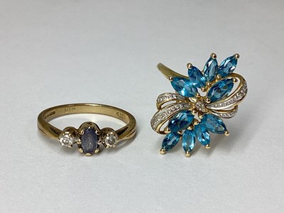 Lot 31 - QVC; A 9ct Gold Stone Set Ring, of openwork...