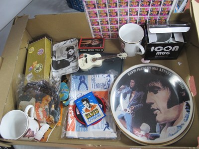 Lot 586 - Elvis Presley Memorabilia, plates, patches,...