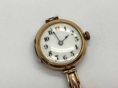 Lot 211 - A 9ct Gold Cased Ladies Wristwatch, the...