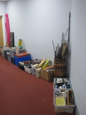 Lot 304 - A significant quantity of model railway...