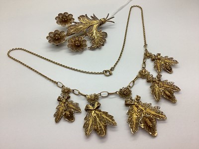 Lot 103 - A Portuguese Decorative Vintage Filigree Drop...