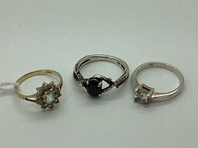 Lot 38 - A Dainty 9ct Gold Oval Cluster Dress Ring,...