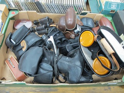 Lot 1088 - Cameras - Pentax MV, Olympus AF-10 Super...