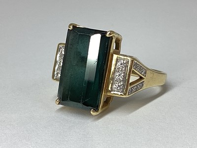 Lot 186 - A Modern 18ct Gold Single Stone Dress Ring,...