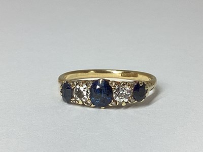 Lot 207 - An Antique Five Stone Sapphire and Diamond...