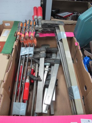 Lot 1152 - Quantity of woodworking bar clamps and various...