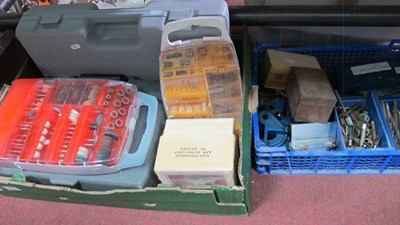 Lot 1099 - Workshop equipment and accessories, including...