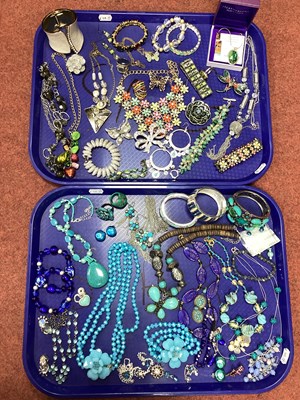 Lot 187 - A Collection of Assorted Costume Jewellery,...