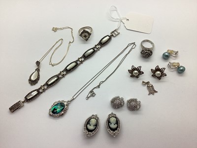 Lot 122 - A Decorative Mother of Pearl and Marcasite...