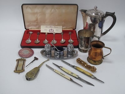 Lot 1310 - A 1977 Boxed Commemorative Set of Juilee...