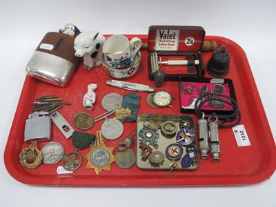 Lot 1332 - Collectables, comprising assorted silver items,...
