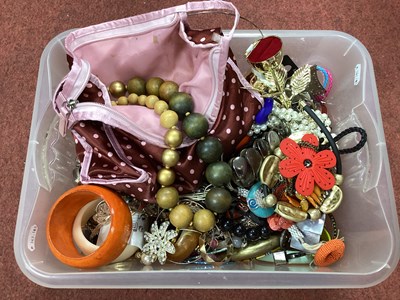 Lot 198 - A Quantity of Modern Costume Jewellery :- One Box