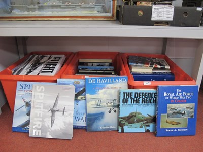Lot 441 - WWII and General Aviation Themed Hardback...