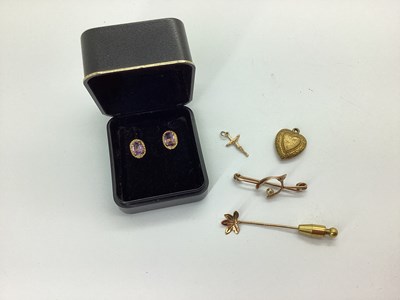 Lot 96 - A Pair of 9ct Gold Oval Stud Earrings, claw...