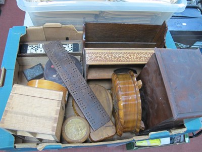 Lot 1064 - Oak Stationary Rack 30cm wide, bone dominoes,...